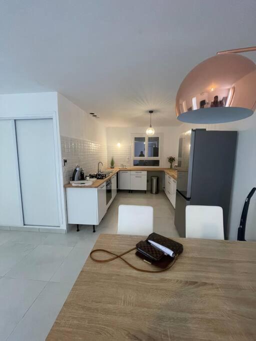 Maison 3Chambres ,Climatisee ニーム エクステリア 写真