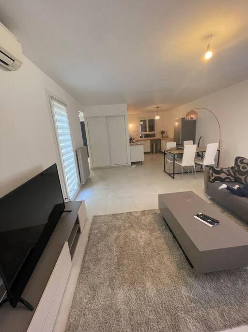 Maison 3Chambres ,Climatisee ニーム エクステリア 写真